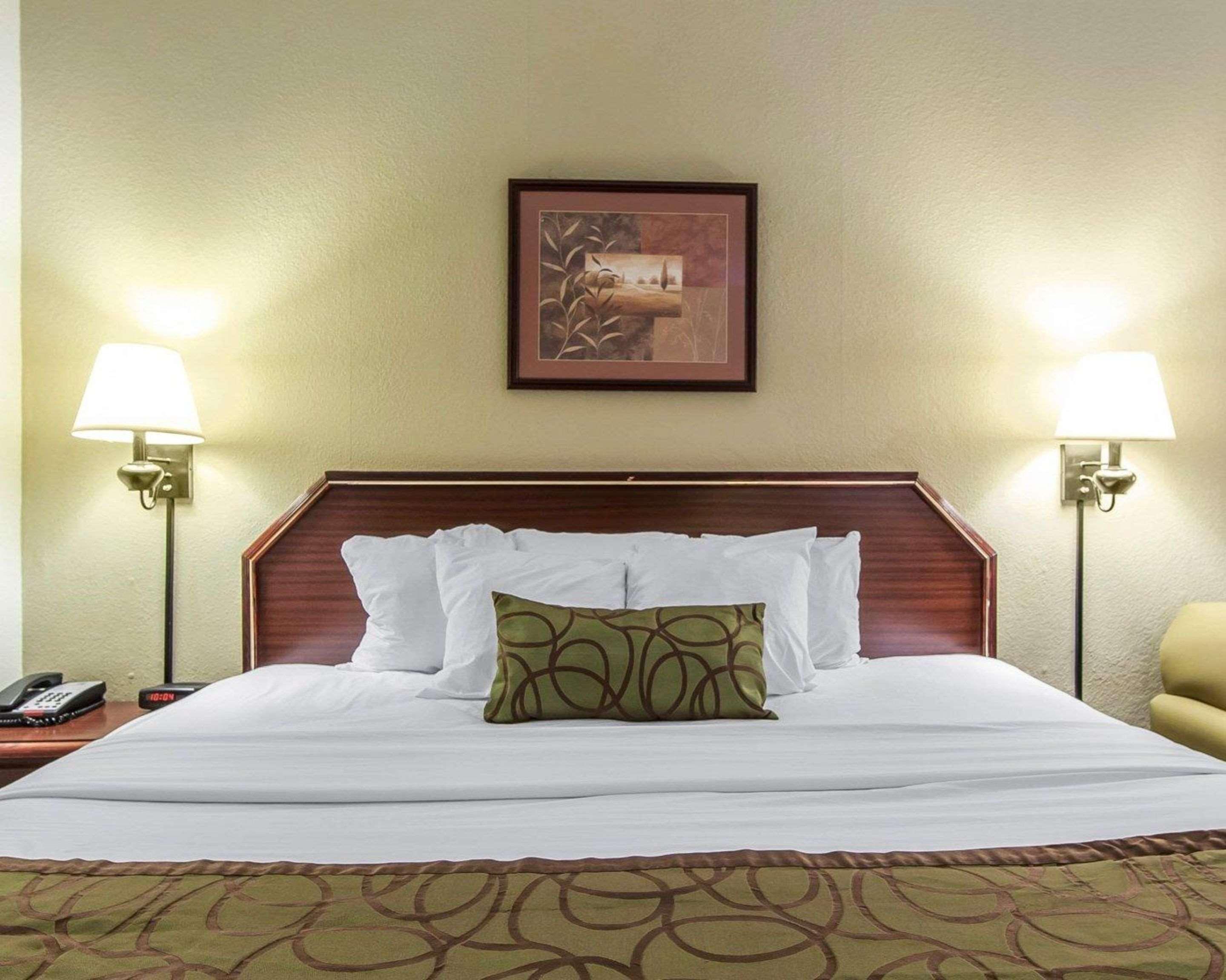 Quality Inn Downtown Джонсон Сити Экстерьер фото