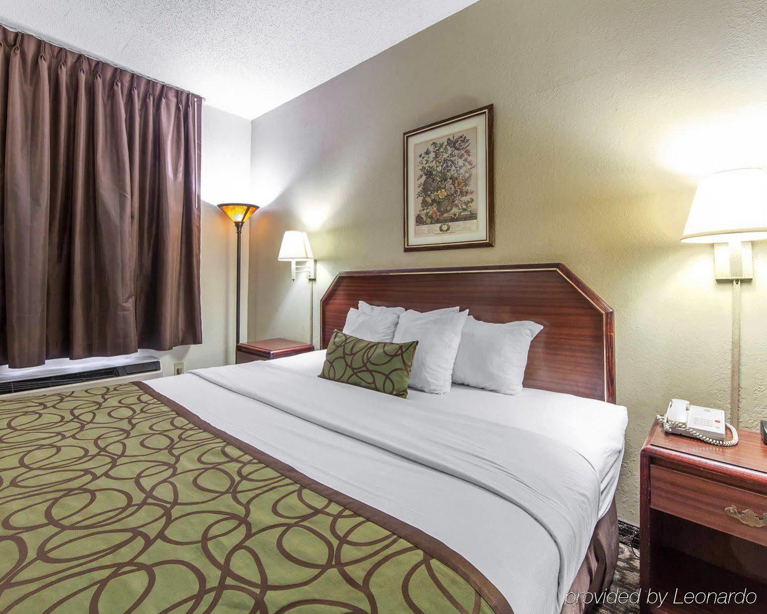 Quality Inn Downtown Джонсон Сити Экстерьер фото
